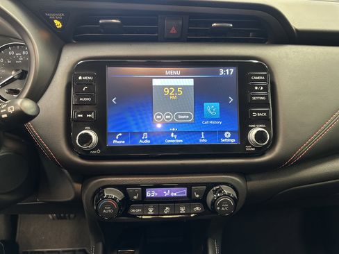 Used 2024 Nissan Kicks SR w/ SR Premium Package image 3