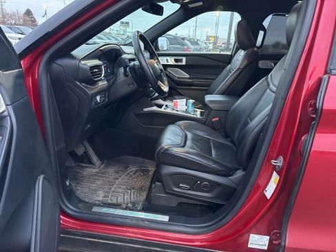 Used 2020 Ford Explorer Platinum w/ Premium Technology Package image 13