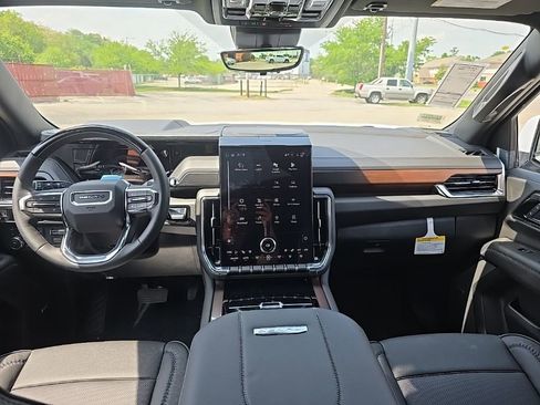 New 2026 GMC Yukon XL Denali AWD/4WD image 18
