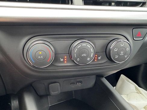 New 2026 Chevrolet Trax RS FWD image 11