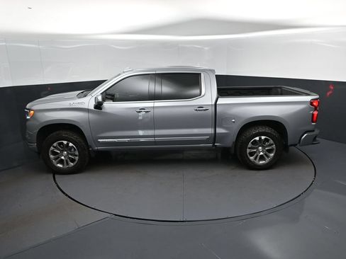 Used 2025 Chevrolet Silverado 1500 High Country w/ Technology Package AWD/4WD image 33