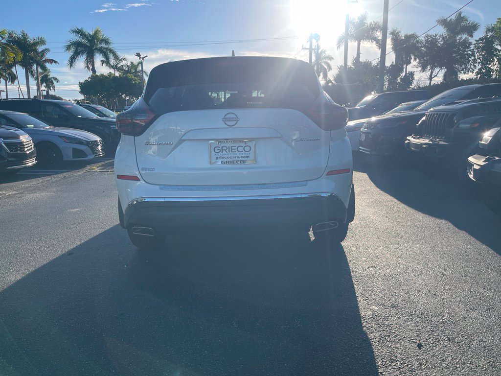 Used 2024 Nissan Murano Platinum w/ Cargo Package FWD image 4