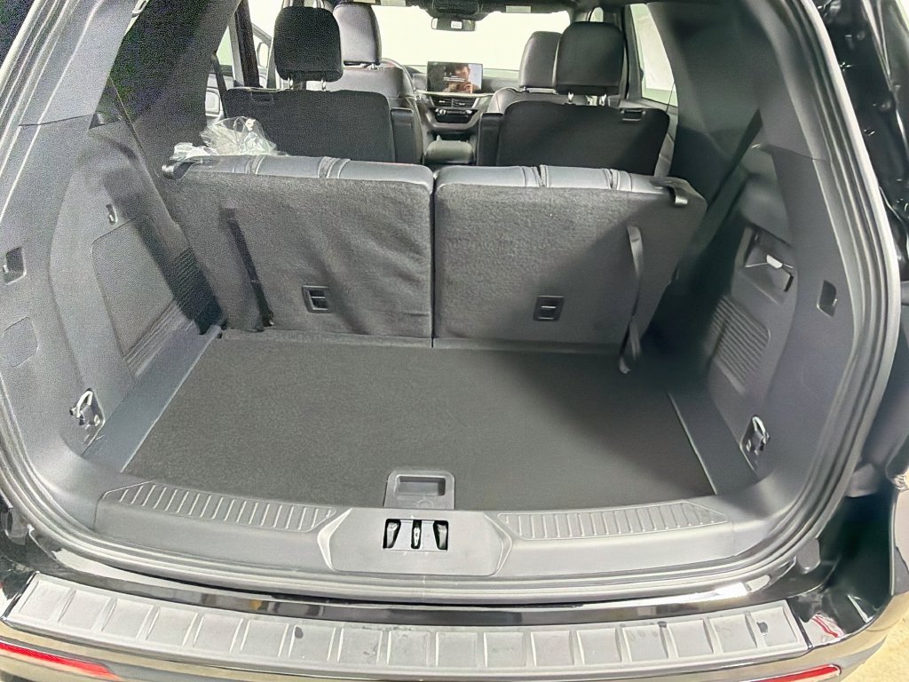 New 2027 Ford Explorer ST-Line w/ Premium Package AWD/4WD image 17