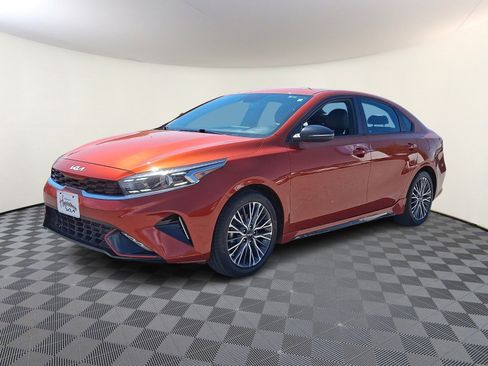 Certified 2023 Kia Forte GT-Line FWD image 3