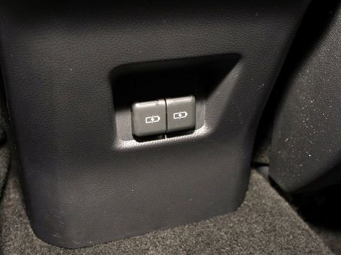 Used 2025 Toyota RAV4 XLE w/ Weather Package image 7