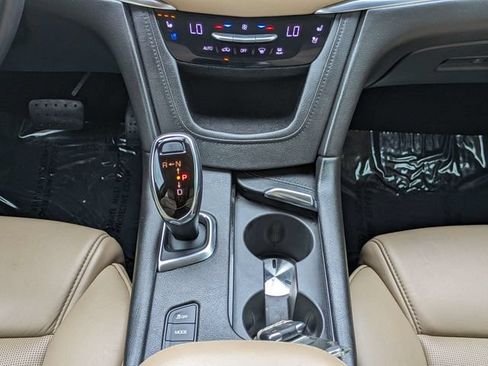 Used 2018 Cadillac XT5 Platinum AWD/4WD image 20