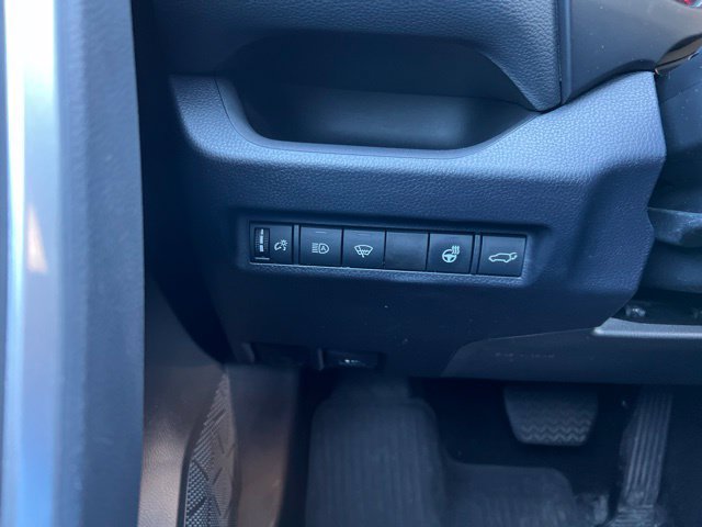 Used 2022 Toyota RAV4 XLE w/ Convenience Package AWD/4WD image 15