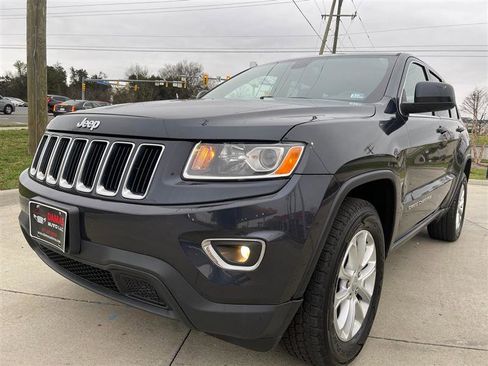 Used 2015 Jeep Grand Cherokee Laredo w/ Quick Order Package 23E image 6