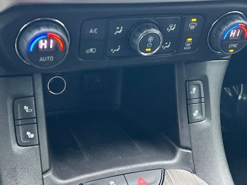 Used 2017 GMC Acadia SLT image 23