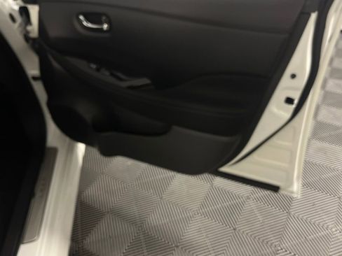 Used 2025 Nissan Leaf SV Plus image 31