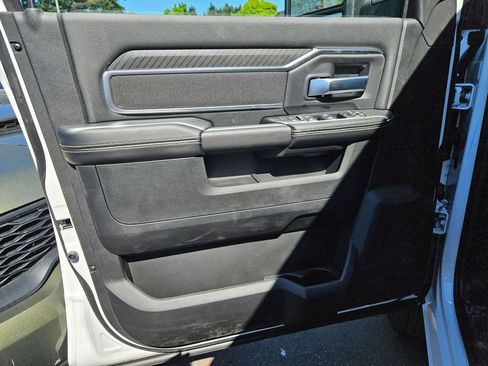 New 2026 RAM 3500 Big Horn AWD/4WD image 11