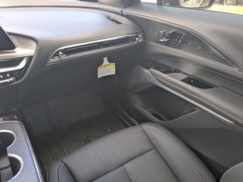 New 2026 Cadillac Lyriq V w/ LPO, Floor Liner Package AWD/4WD image 16