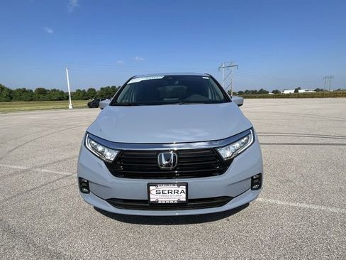 Used 2024 Honda Odyssey Elite image 11