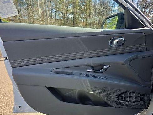 New 2026 Hyundai Elantra SEL Sport image 38