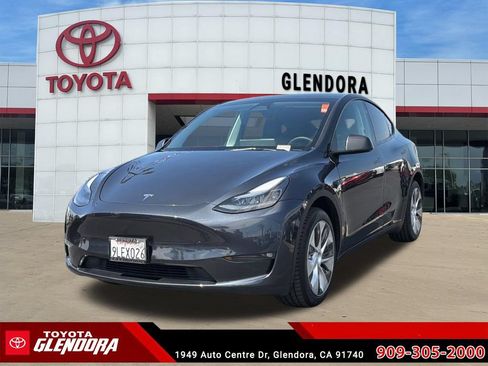 Used 2024 Tesla Model Y Long Range AWD/4WD image 4
