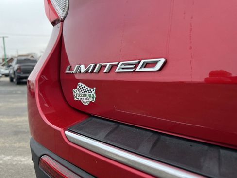 Used 2021 Ford Explorer Limited w/ Equipment Group 301A image 8