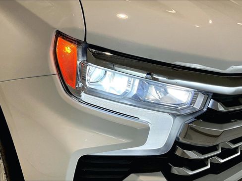 Used 2023 Chevrolet Silverado 1500 LTZ image 32