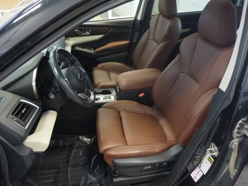 Used 2019 Subaru Ascent Touring image 9