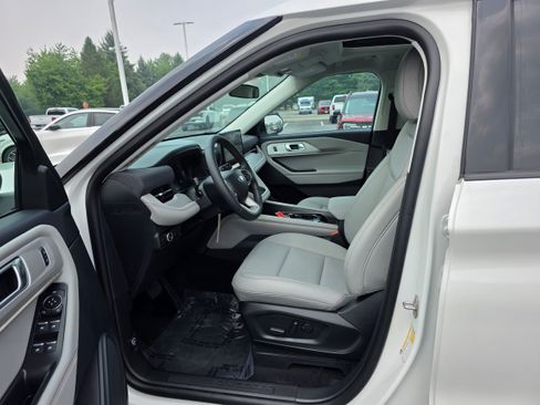 New 2026 Ford Explorer Active w/ Active Comfort Package AWD/4WD image 21