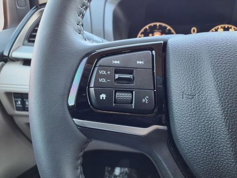 Certified 2025 Honda Odyssey Touring image 12