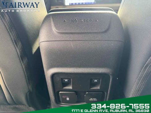 Used 2023 Ford Bronco Wildtrak image 27