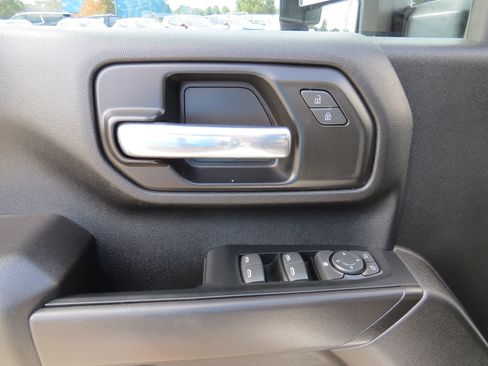 Used 2023 Chevrolet Silverado 2500 Custom w/ Custom Value Package AWD/4WD image 19