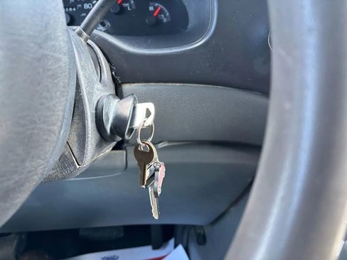 Used 2003 Ford E-350 and Econoline 350 Super Duty image 26