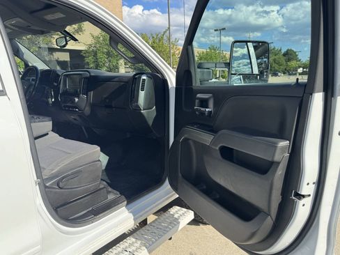 Used 2018 Chevrolet Silverado 2500 LT w/ LT Fleet Convenience Package AWD/4WD image 21