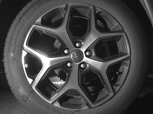 Used 2025 Jeep Compass Limited image 15