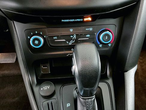 Used 2018 Ford Focus SE image 14