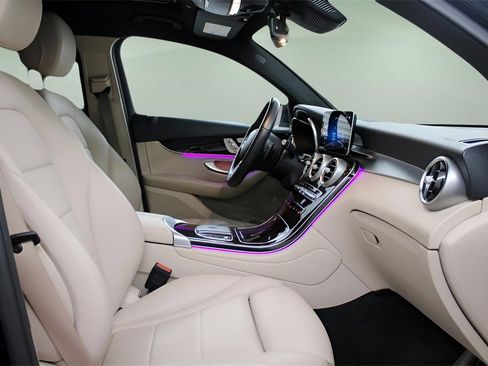 Used 2022 Mercedes-Benz GLC 300 4MATIC Coupe image 35