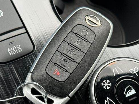 New 2026 Nissan Rogue SV AWD/4WD image 36