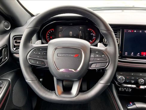 Used 2025 Dodge Durango GT w/ Blacktop Package image 6