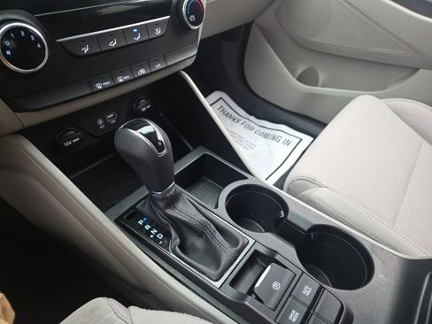 Used 2020 Hyundai Tucson SE image 21