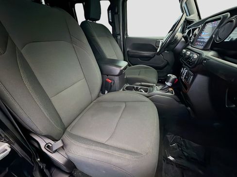 Used 2021 Jeep Gladiator Sport AWD/4WD image 15