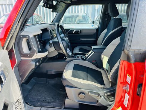 Used 2021 Ford Bronco Big Bend image 3