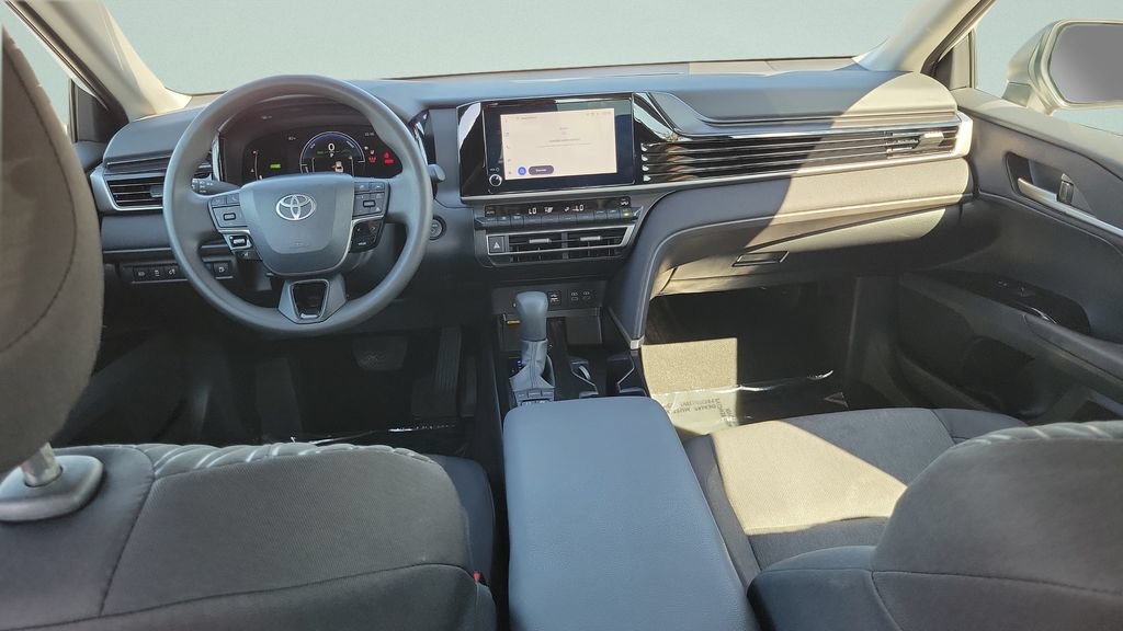 Used 2026 Toyota Camry LE FWD image 10