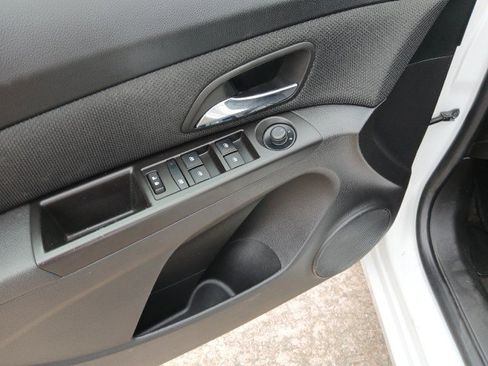Used 2015 Chevrolet Cruze LT FWD image 10