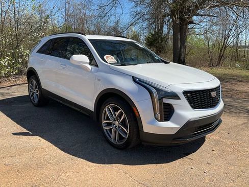 Used 2020 Cadillac XT4 Sport w/ Driver Awareness Package image 3