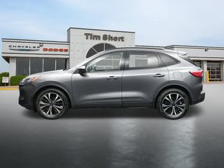 Used 2022 Ford Escape SE w/ SE Sport Appearance Package FWD video 2