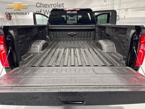 New 2026 Chevrolet Silverado 3500 High Country w/ High Country Premium Package image 32