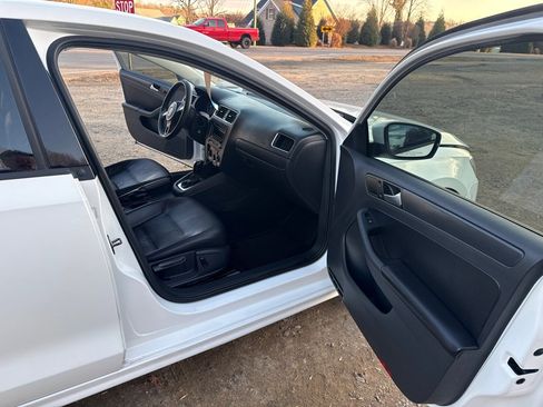 Used 2014 Volkswagen Jetta SE image 13