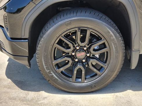 Used 2025 GMC Sierra 1500 Pro w/ Graphite Edition RWD image 11