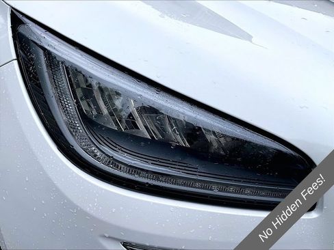 Used 2021 Lincoln Corsair AWD w/ Premium Package image 24