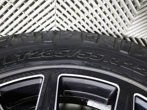 Used 2022 GMC Sierra 1500 SLT w/ SLT Premium Plus Package image 53