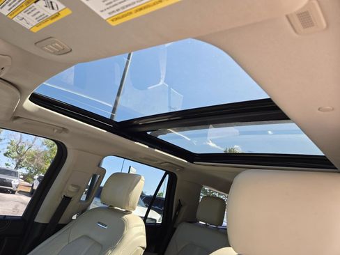 Used 2020 Ford Expedition Platinum image 22