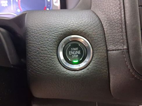 Used 2023 GMC Yukon Denali w/ Denali Reserve Package image 22