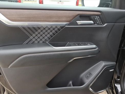 New 2026 GMC Acadia Denali image 12