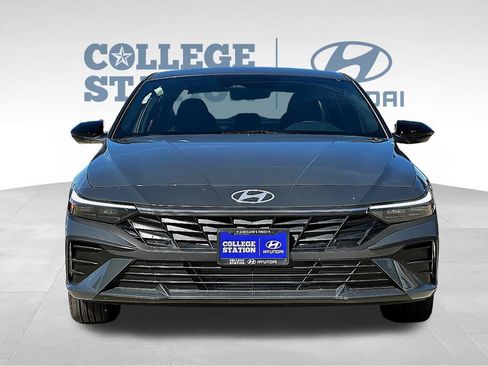 Used 2025 Hyundai Elantra Sport w/ Cargo Package FWD image 10