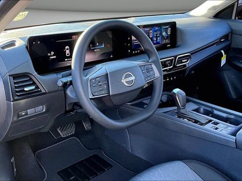 New 2026 Nissan Sentra SV FWD image 7